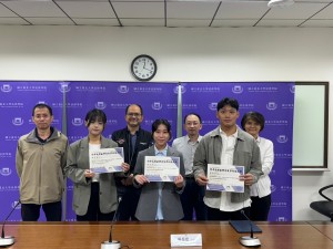 LINE_ALBUM_113-1論文發表_241119_5
